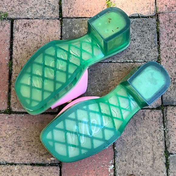 Lazy Oaf x Melissa Shape Heel Jelly Sandals in Pink - Picture 6 of 8
